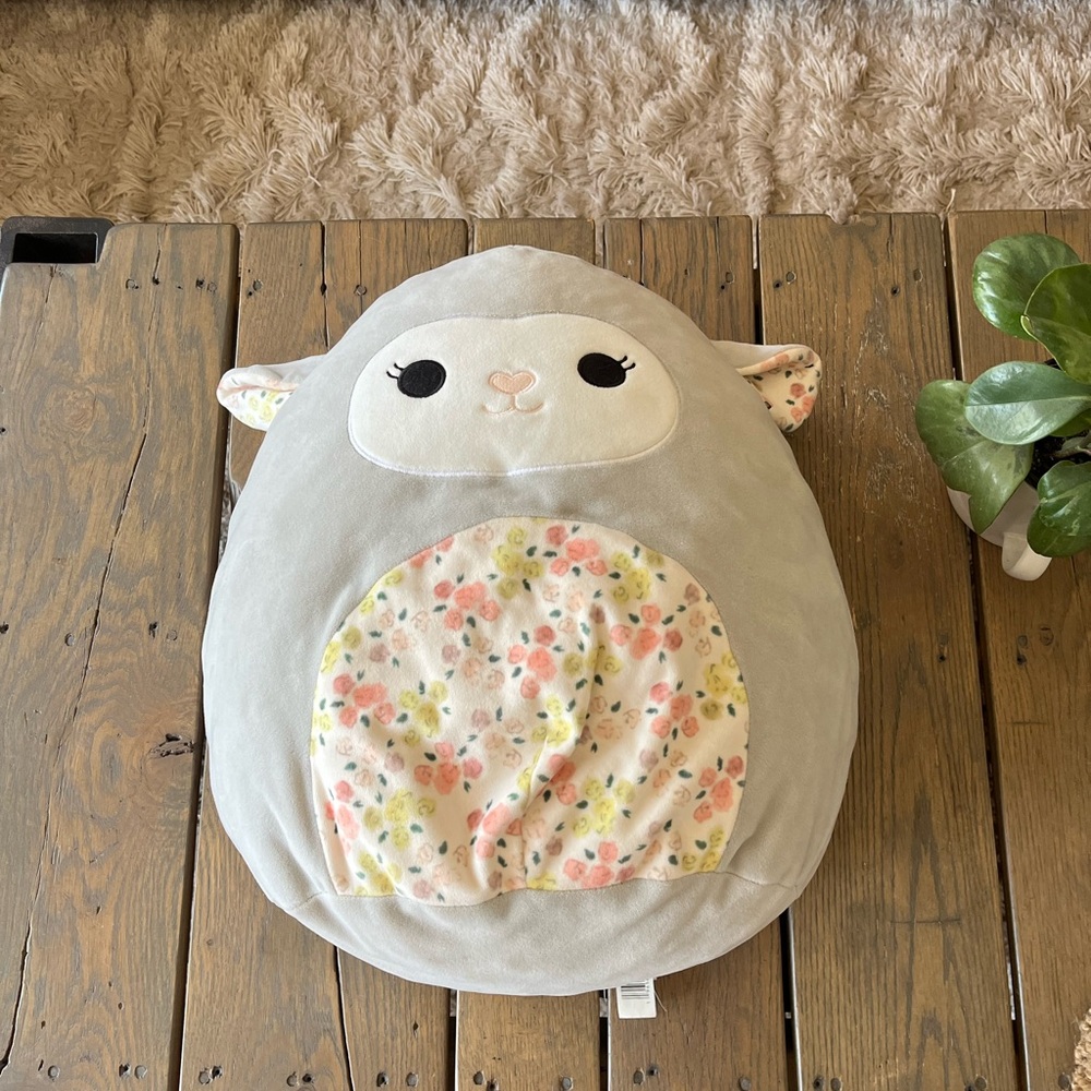 Squishmallows Lamb Elea